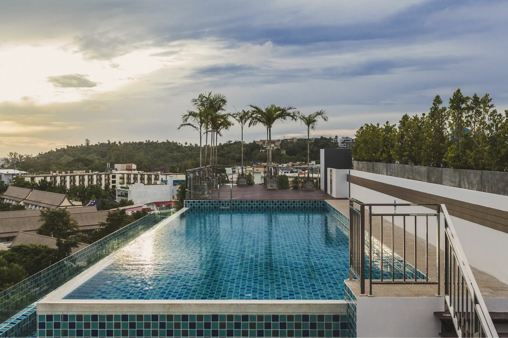 Condo In Kata In Ozone A519 Bagian luar foto